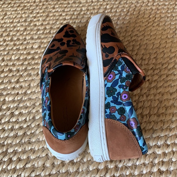 Coach animal print/floral slip on sneakers S 7.5 - Picture 4 of 9